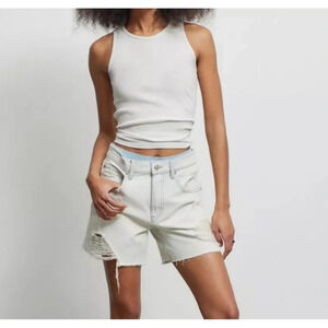 Urban Outfitters BDG Dropped Waist Distressed Destroy Denim Short NWT Size 27